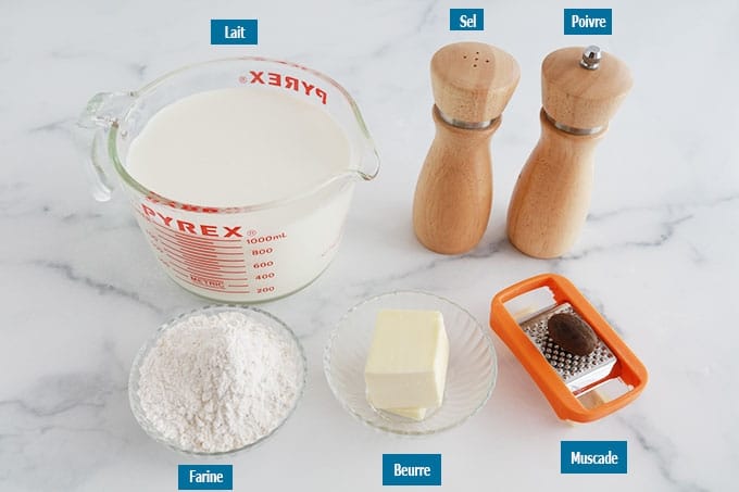 Ingredients de la bechamel maison Beurre farine lait sel poivre muscade