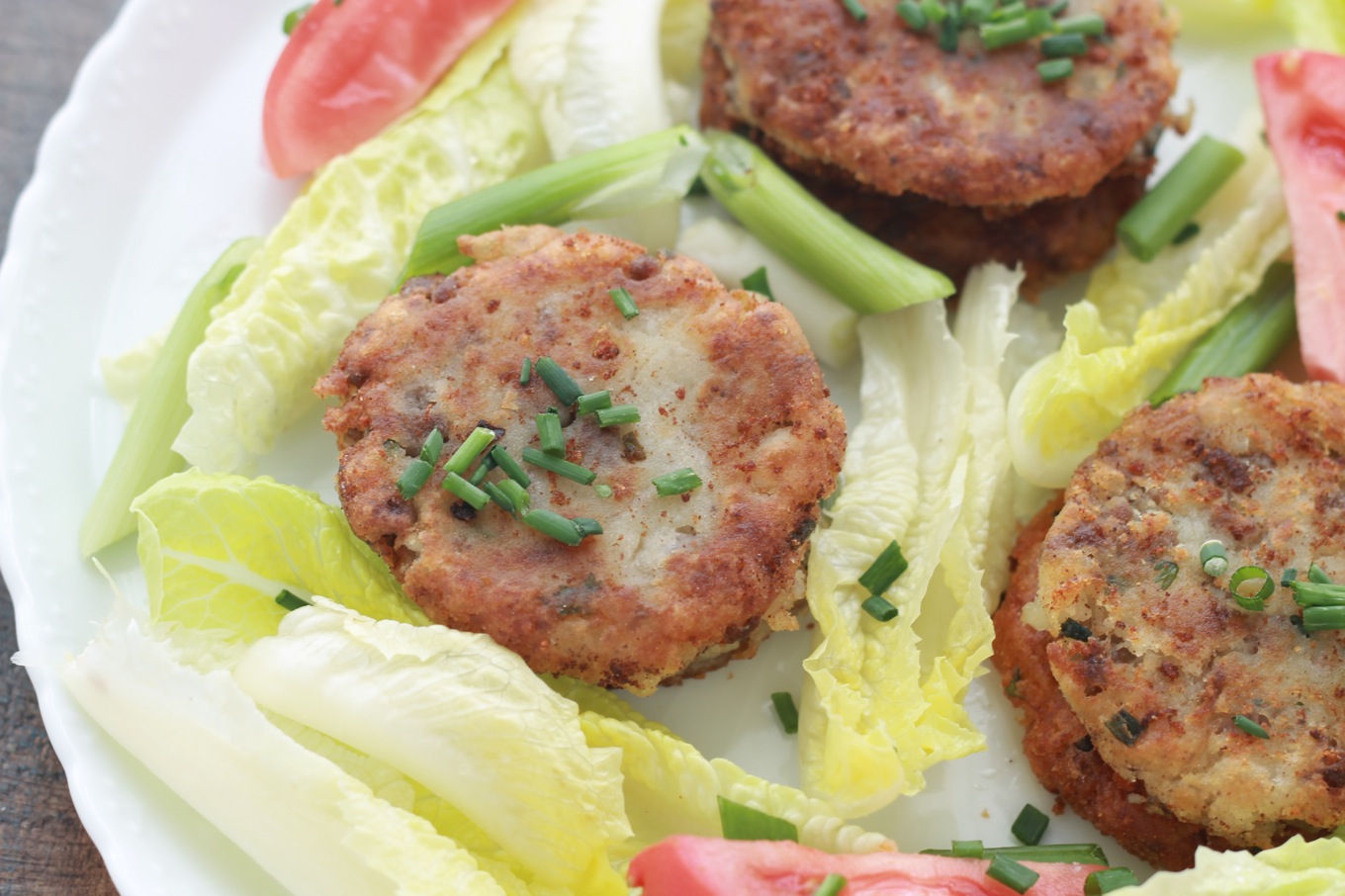 Makouda à la viande hachée ou galettes de pommes de terre à l'algérienne. Faciles à faire et délicieuses avec une salade et/ou une chorba frik (soupe algérienne). / cuisineculinaire.com