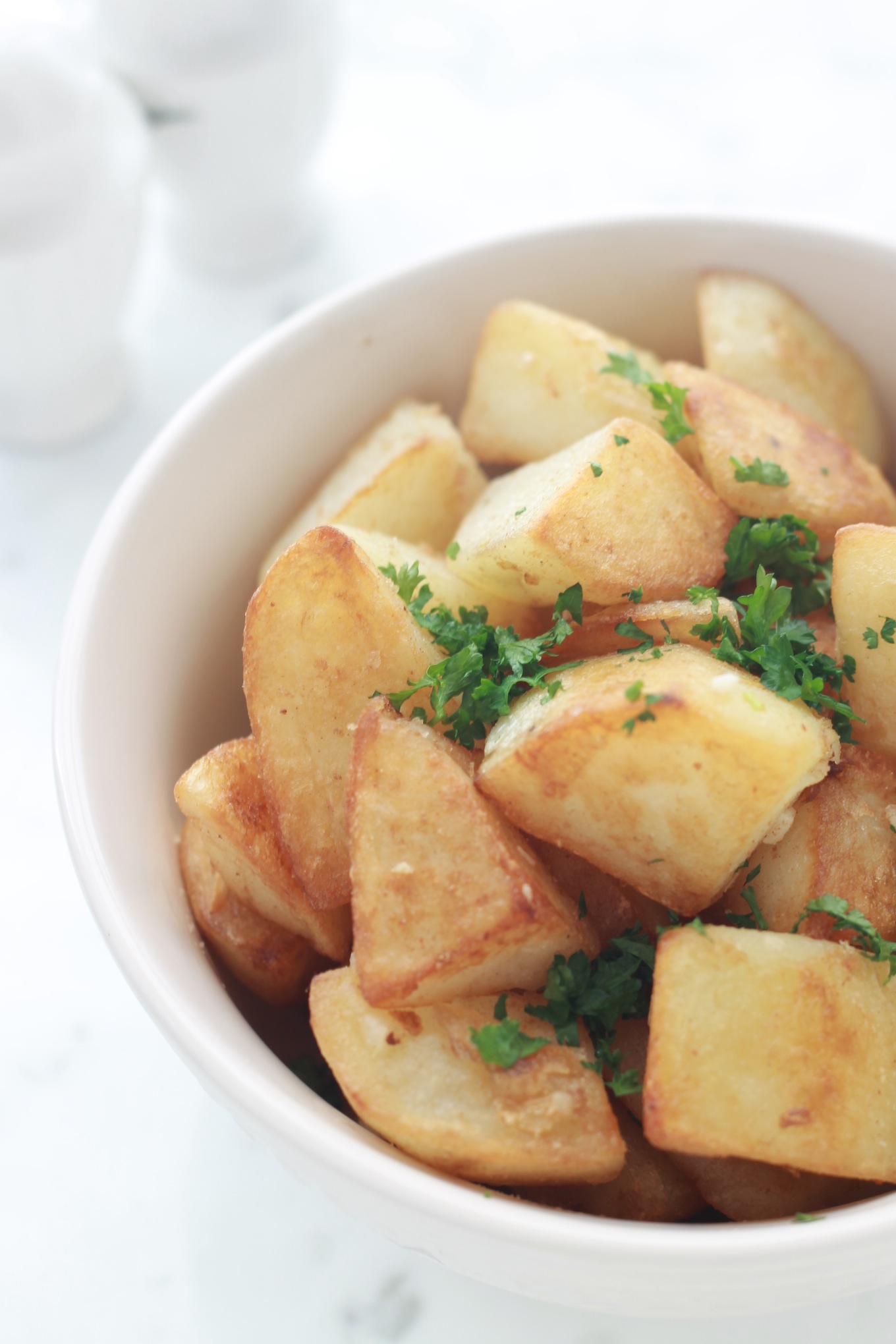 Pommes de terre sautées au beurre, un plat facile et rapide à faire. Parfaites pour accompagner une viande grillée ou un poulet rôti. / cuisineculinaire.com