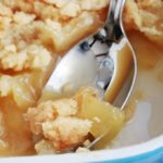 Crumble aux pommes fondantes et caramélisées