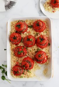Tomates farcies et riz au four (farce à la viande hachée)