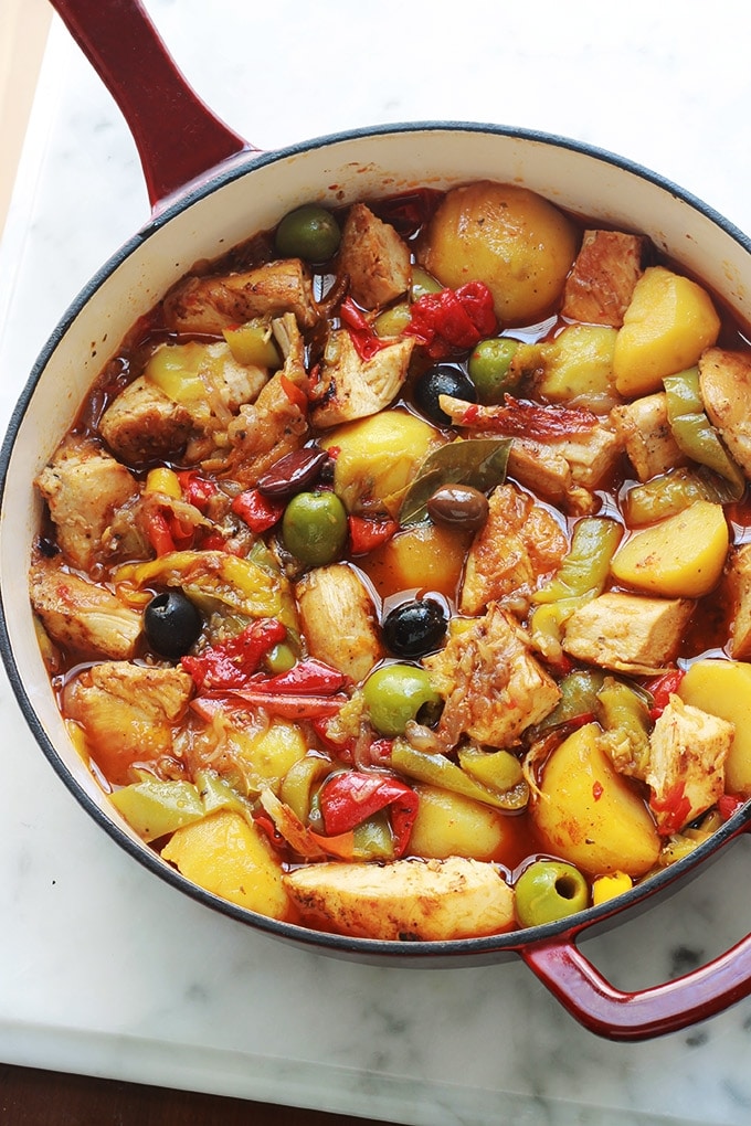 Poulet Aux Poivrons Et Pommes De Terre Fondantes En Sauce Tomate