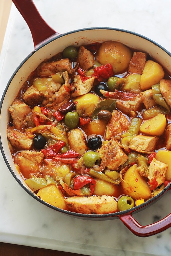 Poulet Aux Poivrons Et Pommes De Terre Fondantes En Sauce Tomate