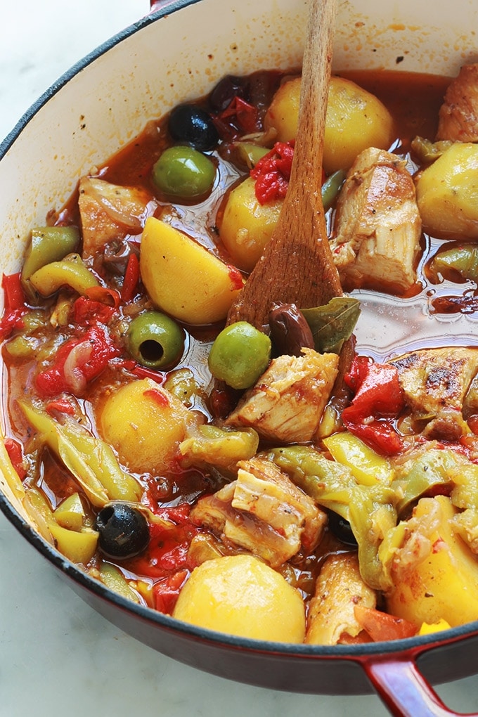 Poulet Aux Poivrons Et Pommes De Terre Fondantes En Sauce Tomate