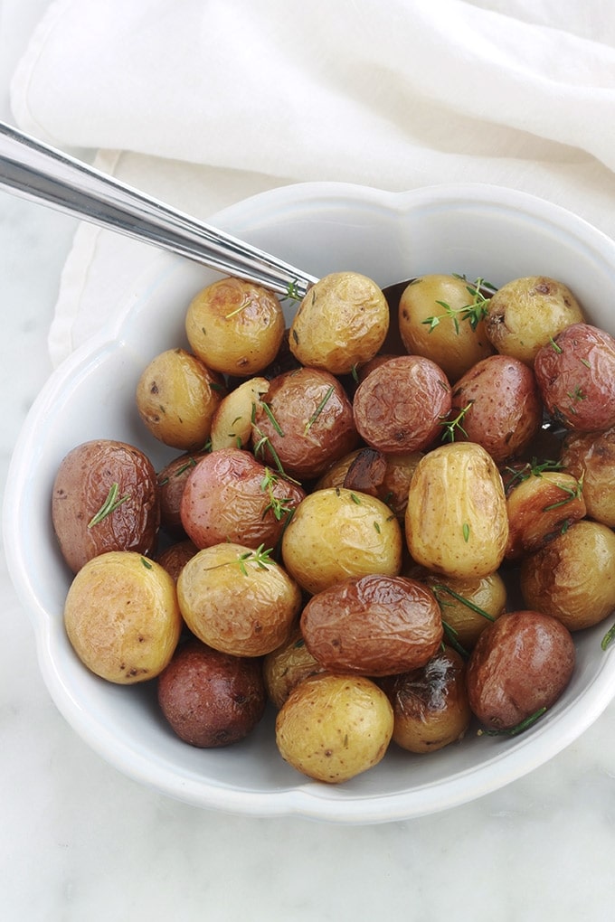 Pommes De Terre Grenailles Sautées Et Confites à Lail Romarin Et Thym