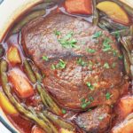 Roti de boeuf braise en cocotte avec legumes