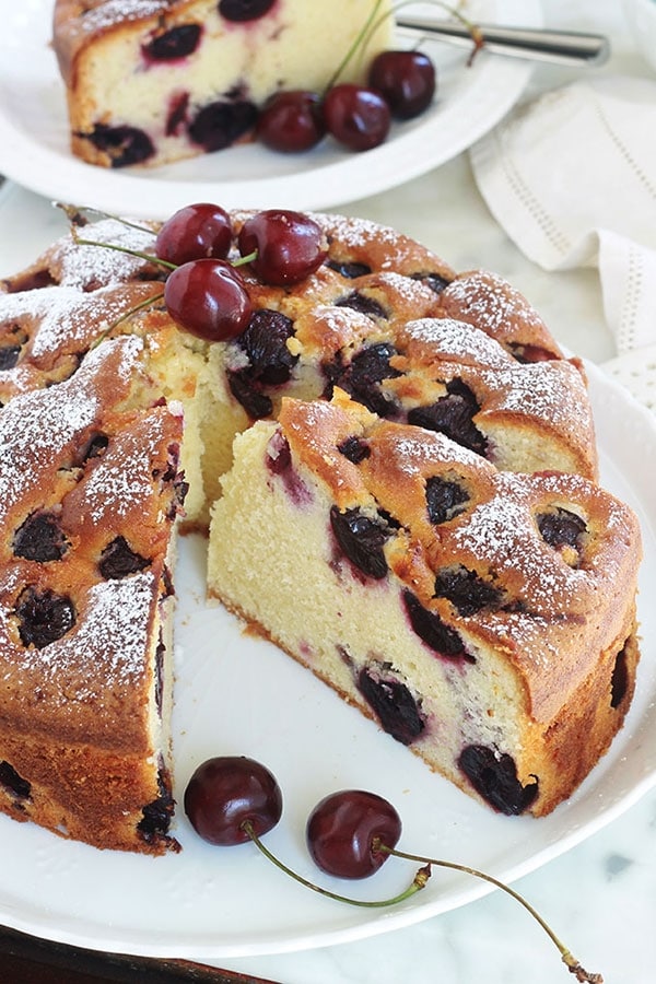 Gateau Au Yaourt Aux Cerises Hyper Moelleux Cuisine Culinaire Gateau Au Yaourt Aux Cerises Hyper Moelleux Cuisine Culinaire