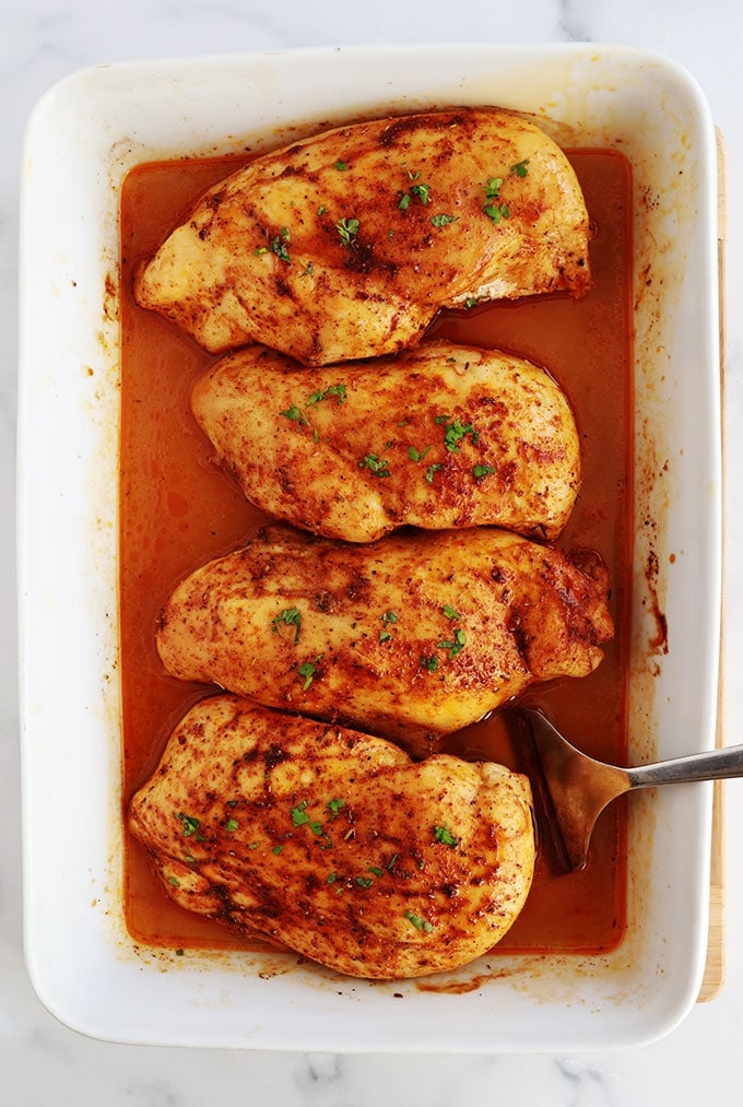 Cuisinez au four avec ce plat à four en émail blanc