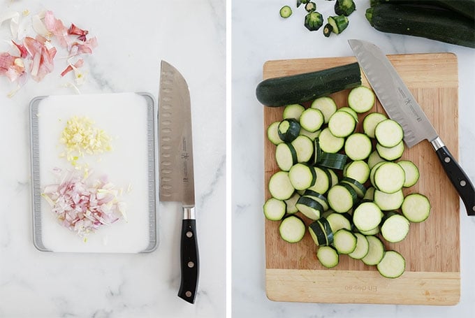 Ail et echalote haches et courgettes coupees en rondelles