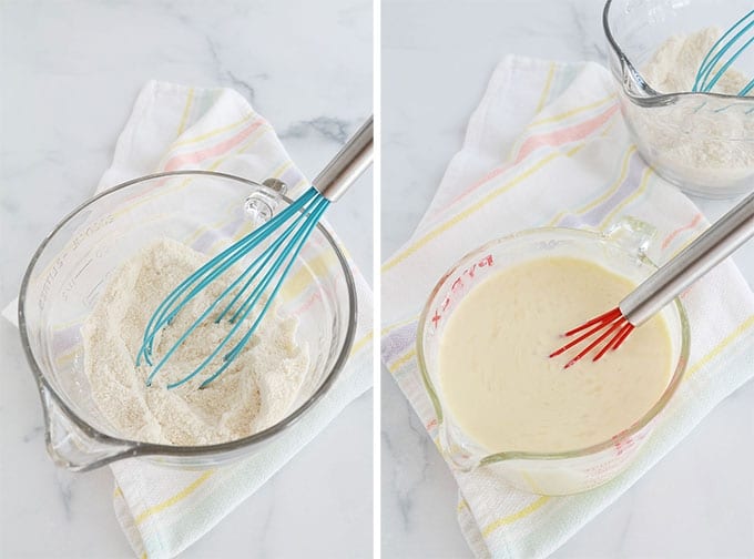 Bol à gauche : ingrédients secs de l'appareil à clafoutis. Bol à droite : ingrédients liquides de l'appareil à clafoutis.