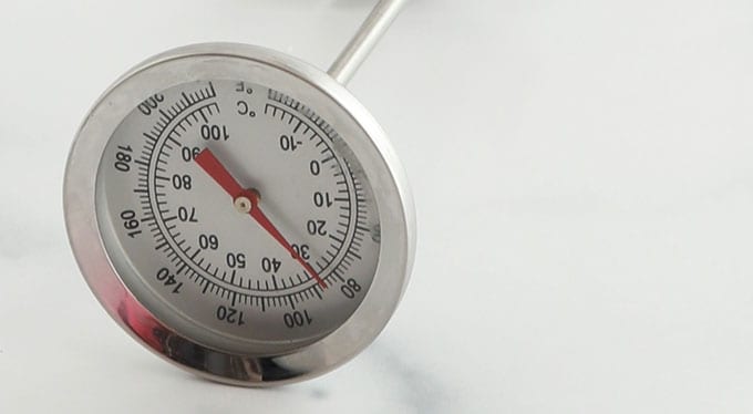 Thermometre analogue de cuisine